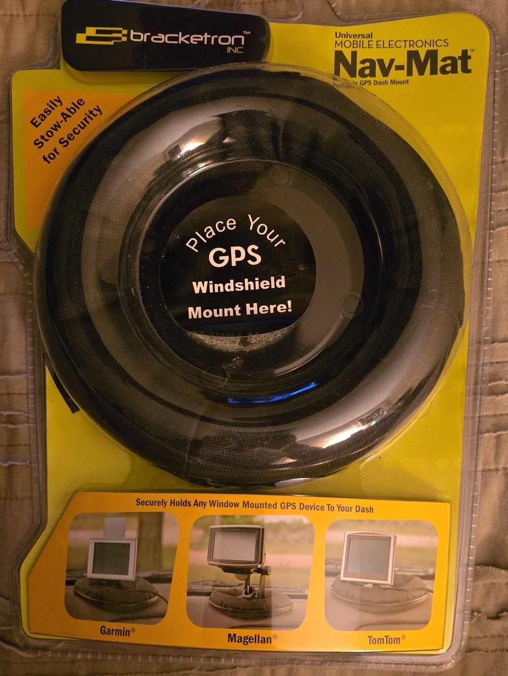 Nav-Mat GPS/Mobile Electronics Windshield Mount - Black
